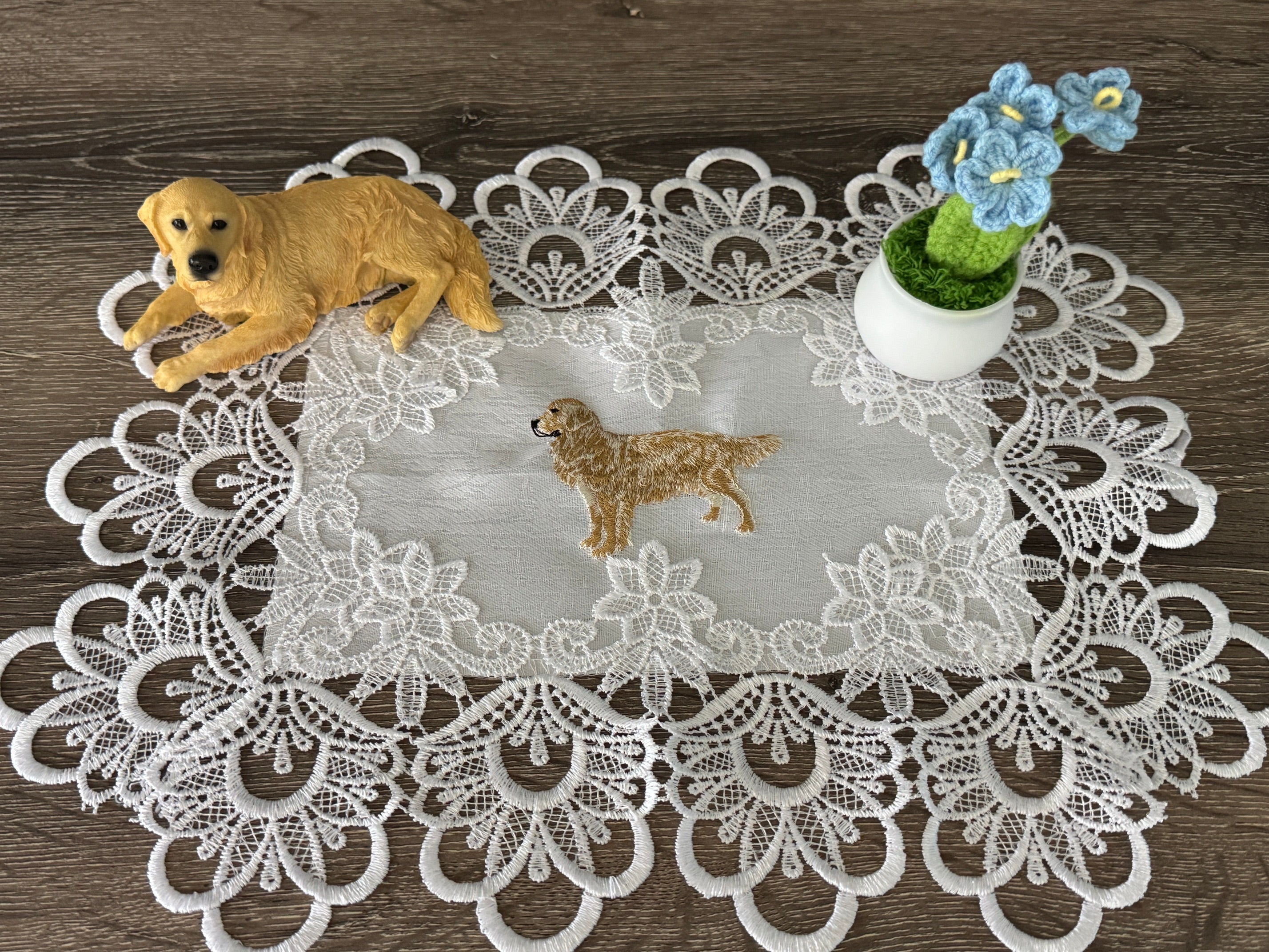 Golden Retriever Embroidered Doily
