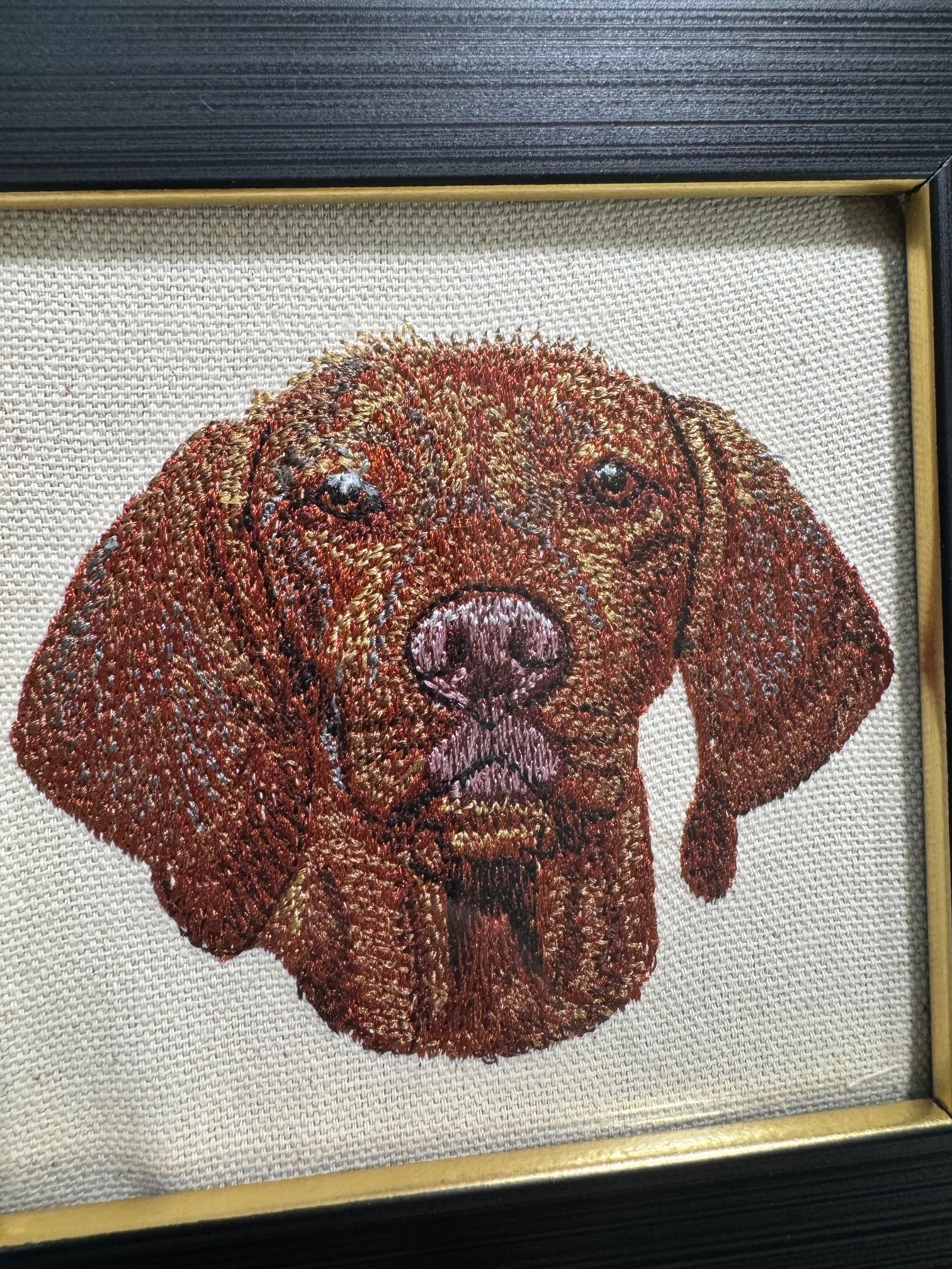 Vizsla Machine Embroidered Framed Art | Tabletop Decor