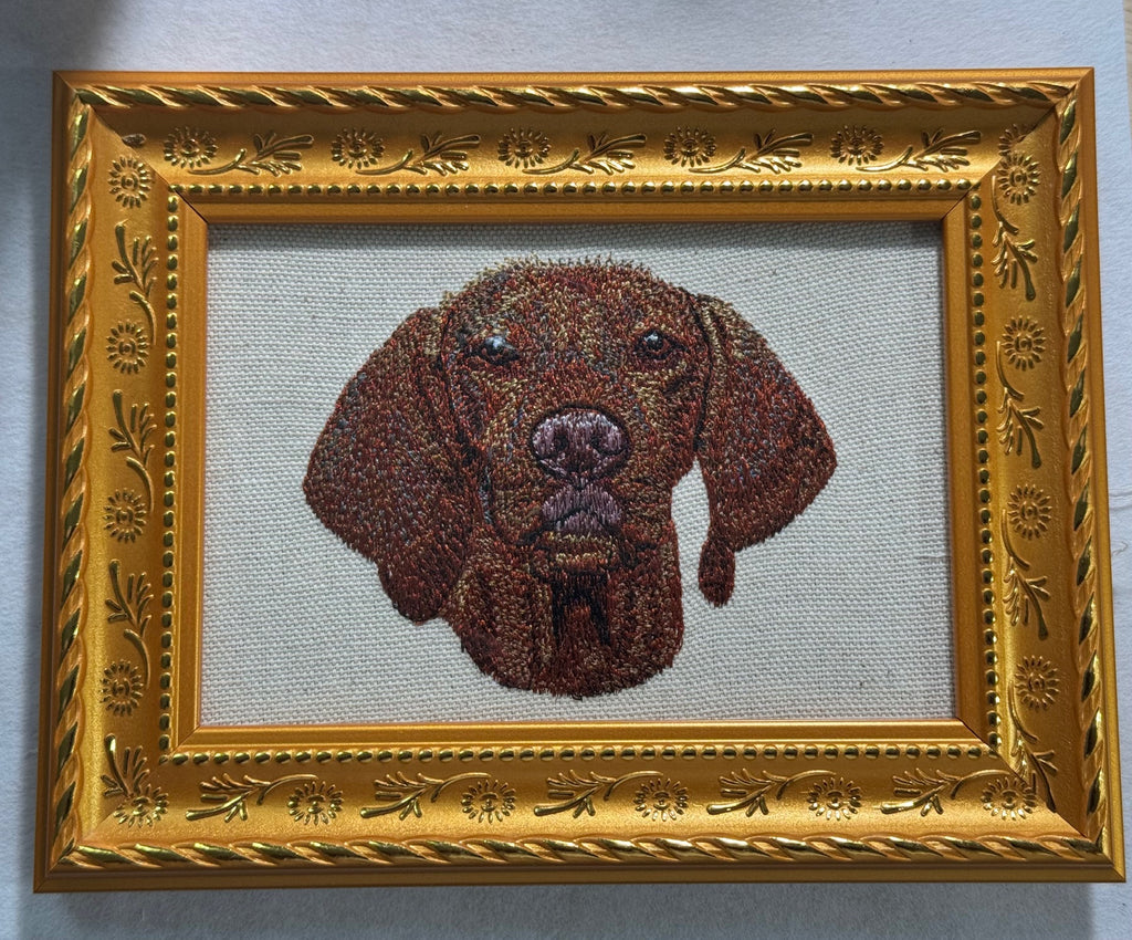 Vizsla Machine Embroidered Framed Art | Tabletop Decor