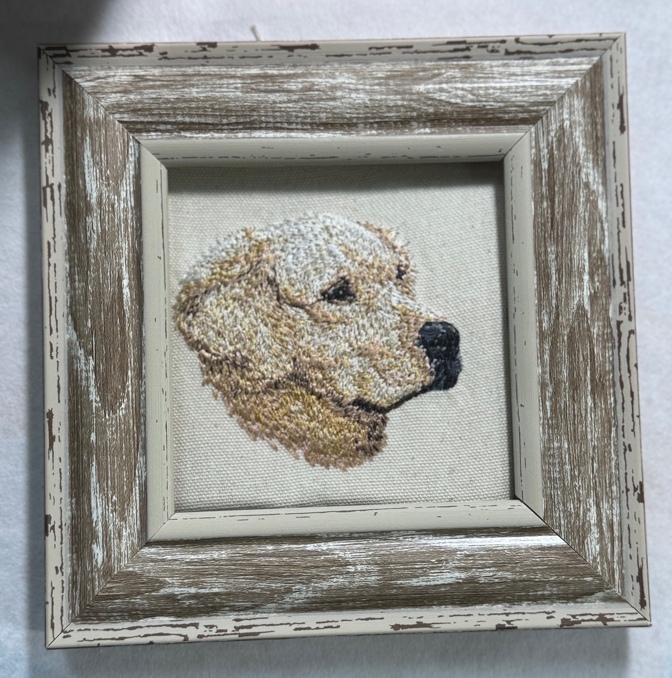 Golden Retriever Profile — Machine Embroidered Framed Art | Tabletop Decor