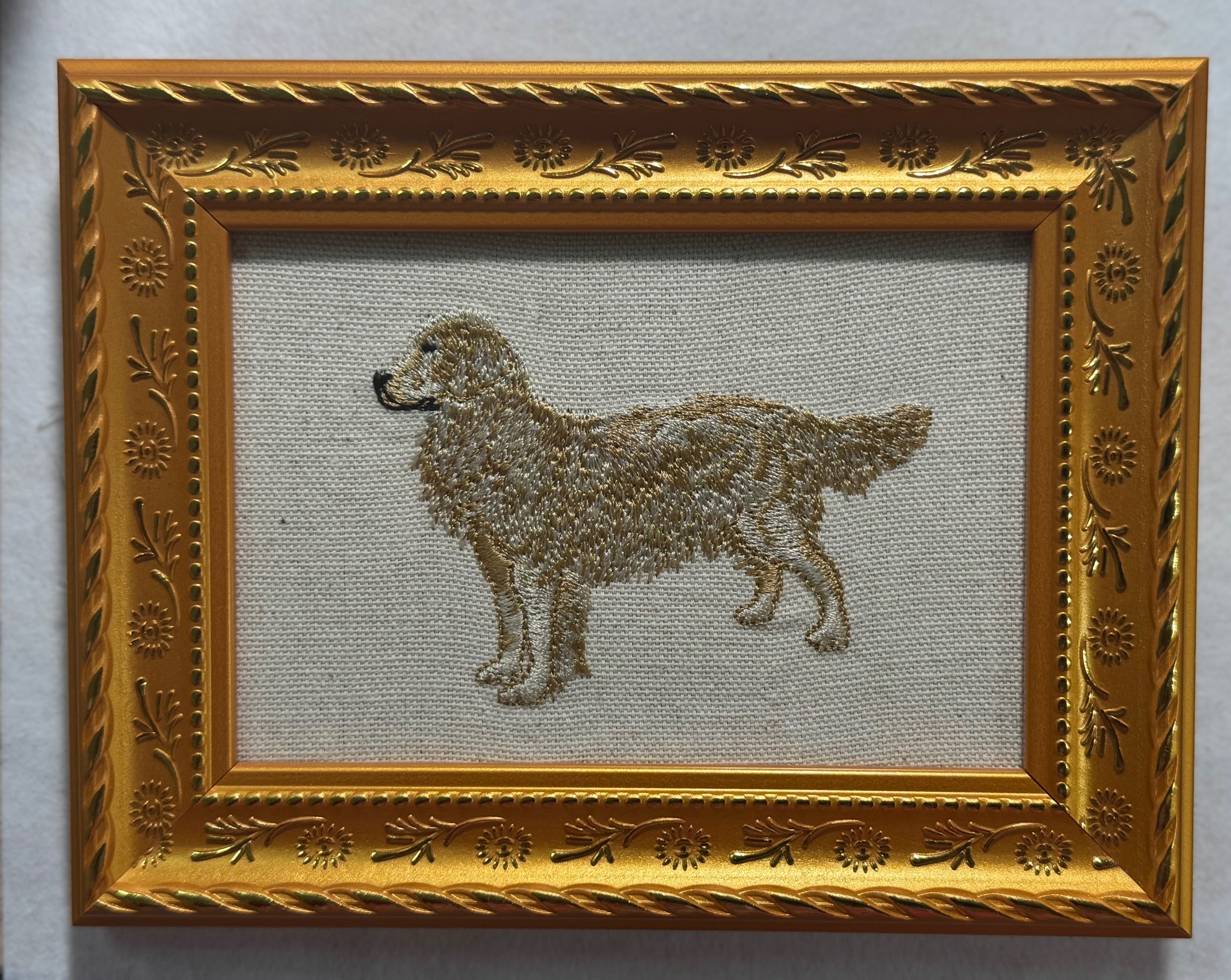 Golden Retriever Machine Embroidered Framed Art | Tabletop Decor