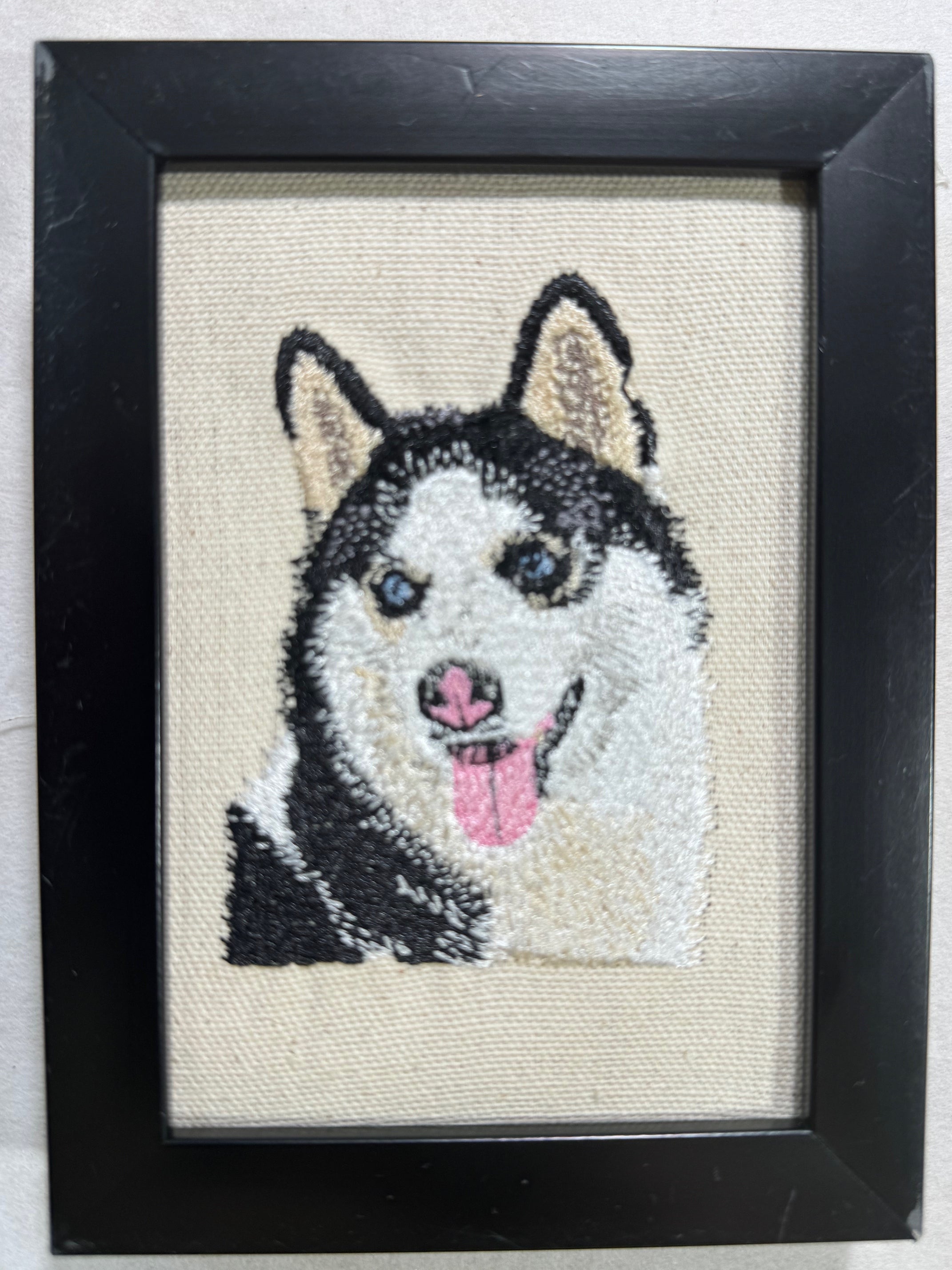 Alaskan Malamute Machine Embroidered Art | Framed Dog Breed Décor