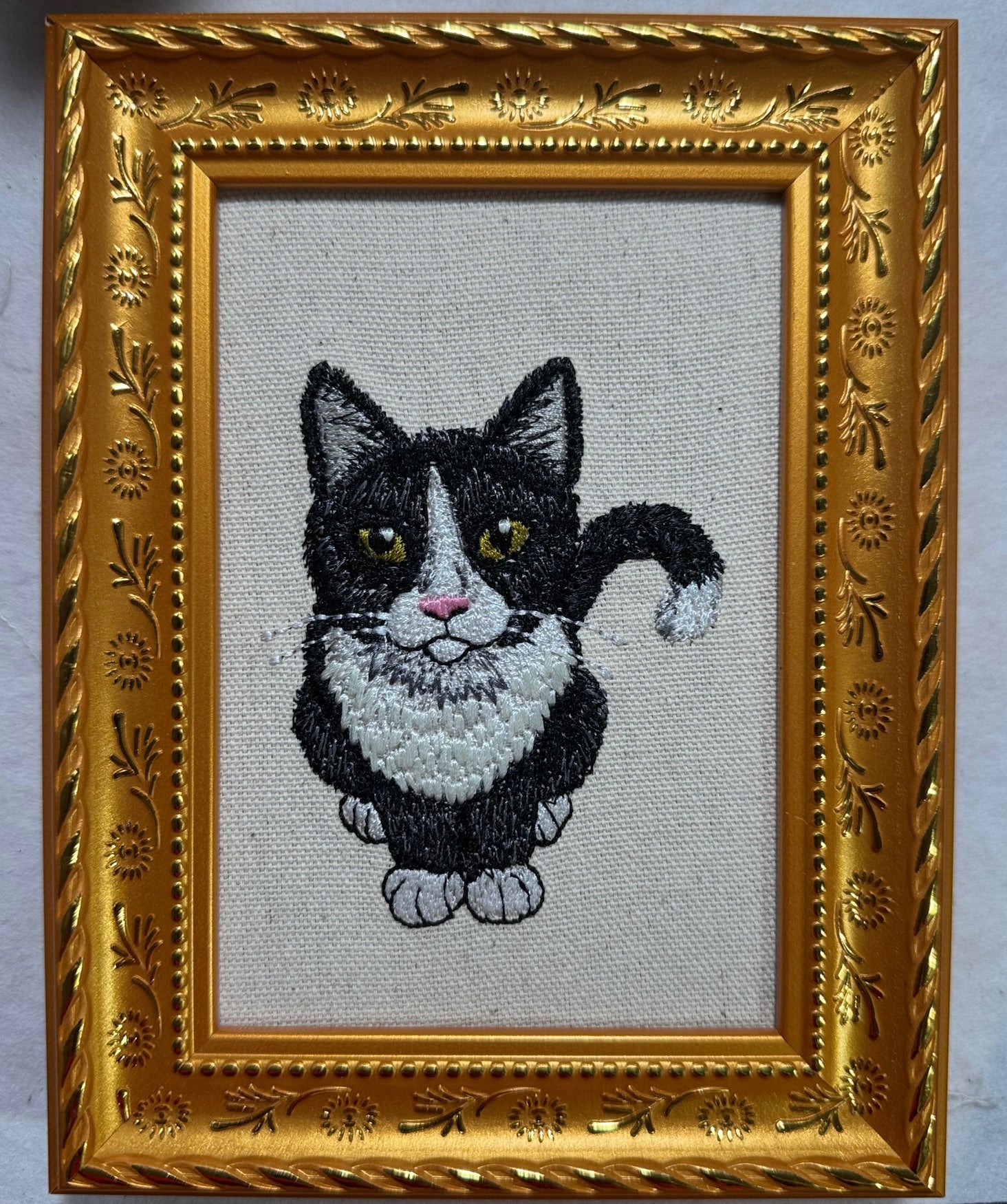 Tuxedo Cat Machine Embroidered Art | Framed Cat Breed Décor