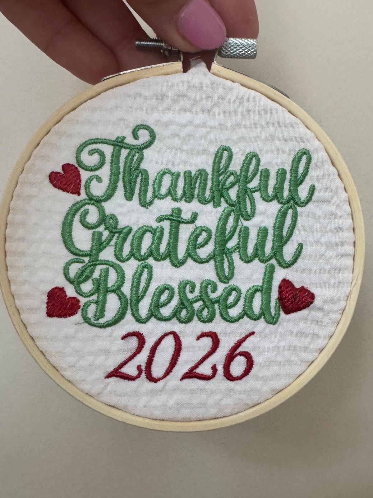 2026 Keepsake-Thankful Grateful Blessed 2026 Embroidered Christmas Ornament – 4" Hoop