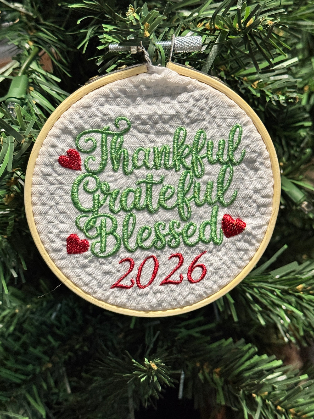 2026 Keepsake-Thankful Grateful Blessed 2026 Embroidered Christmas Ornament – 4" Hoop