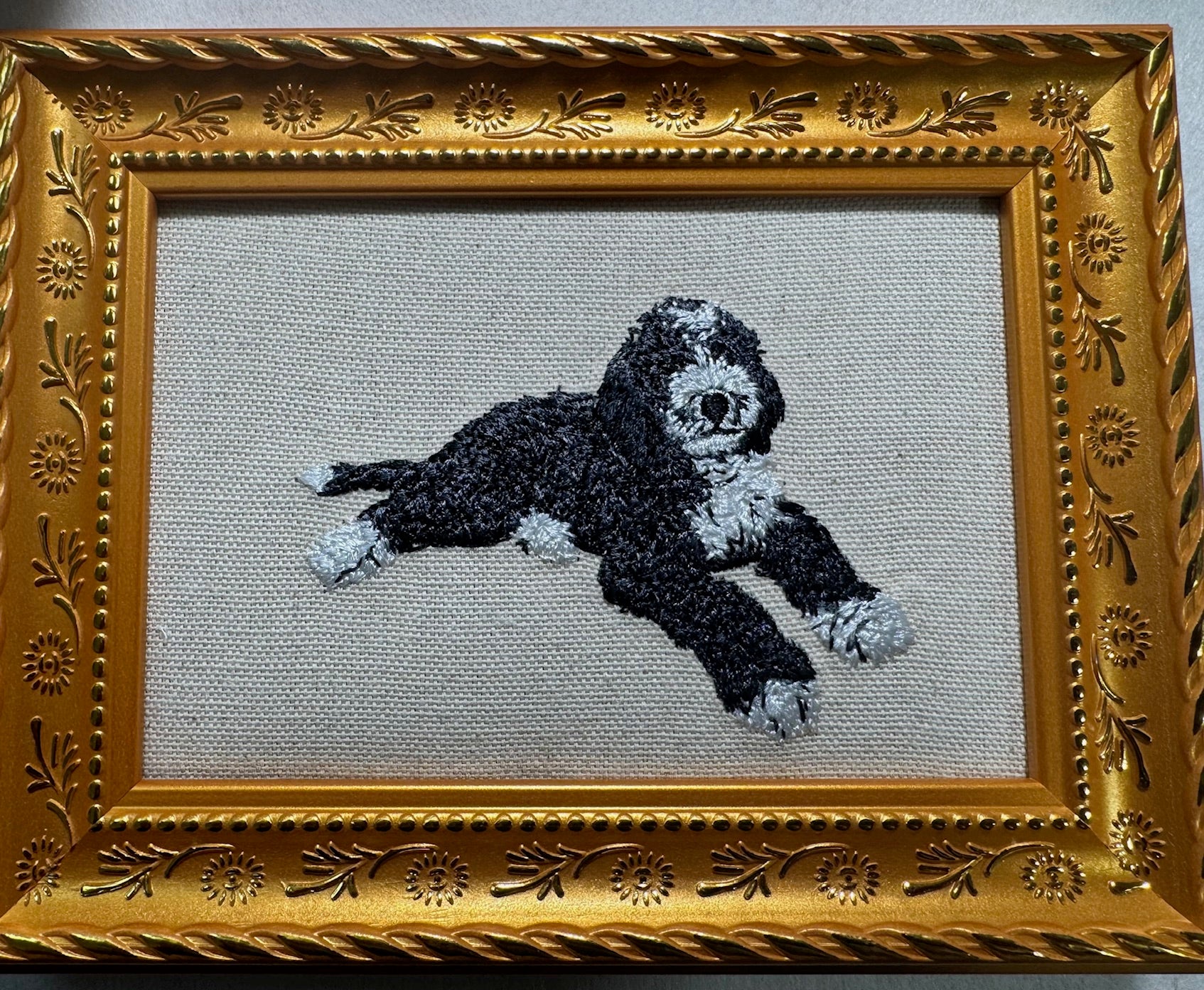 Bernedoodle Machine Embroidered Art | Framed Dog Breed Décor