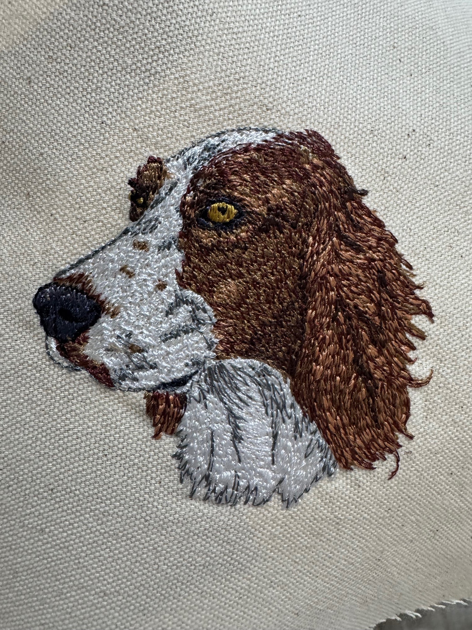 English Setter Machine Embroidered Framed Art | Tabletop Decor