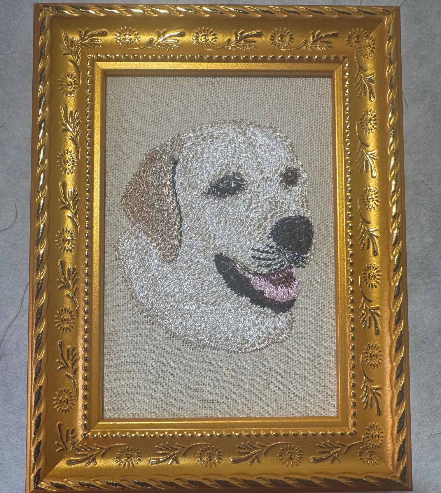 Labrador Retriever Machine Embroidered Framed Art | Tabletop Decor for Home or Office