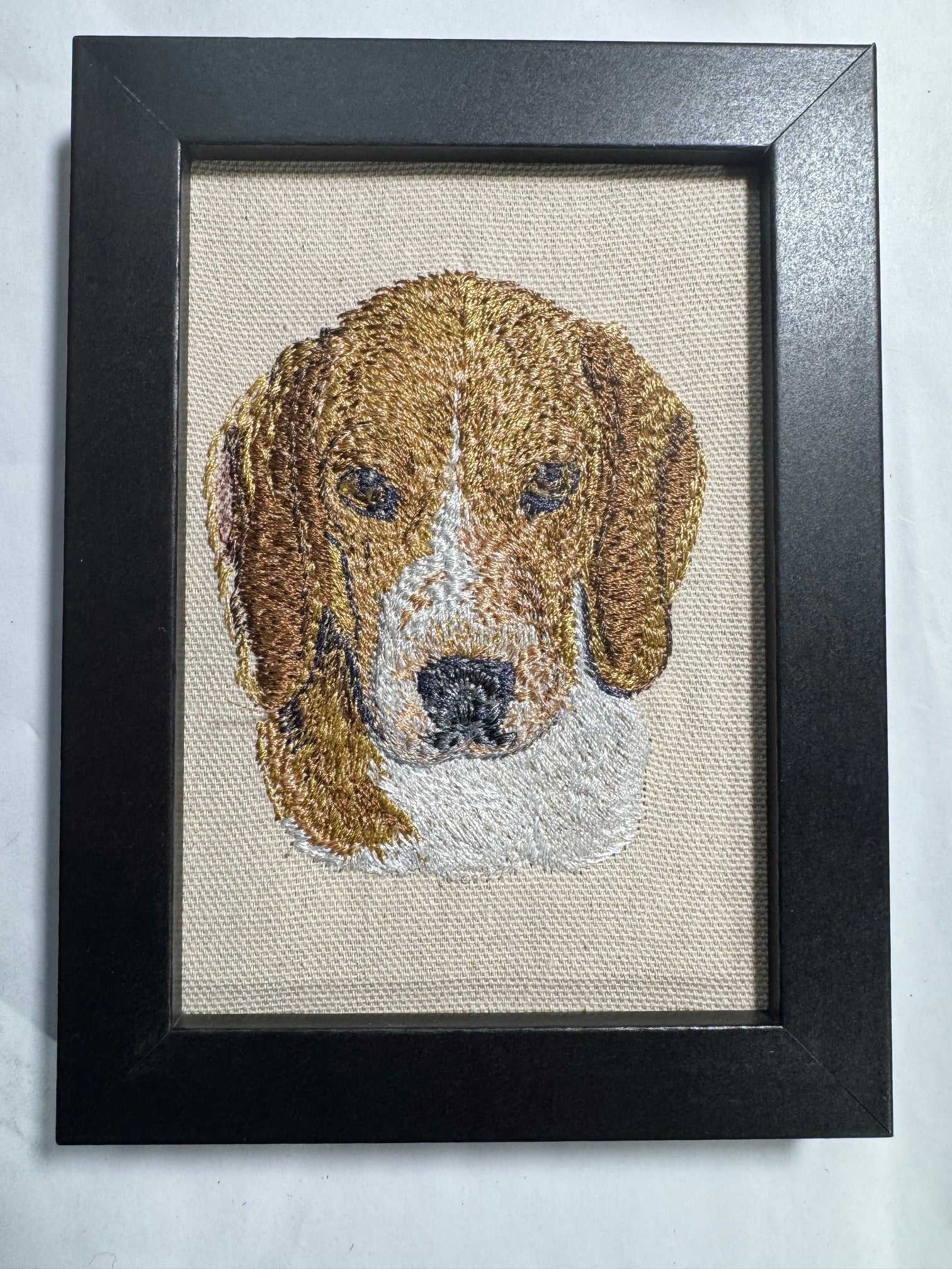 Beagle Hound Dog — Machine Embroidered Framed Art | Tabletop Decor