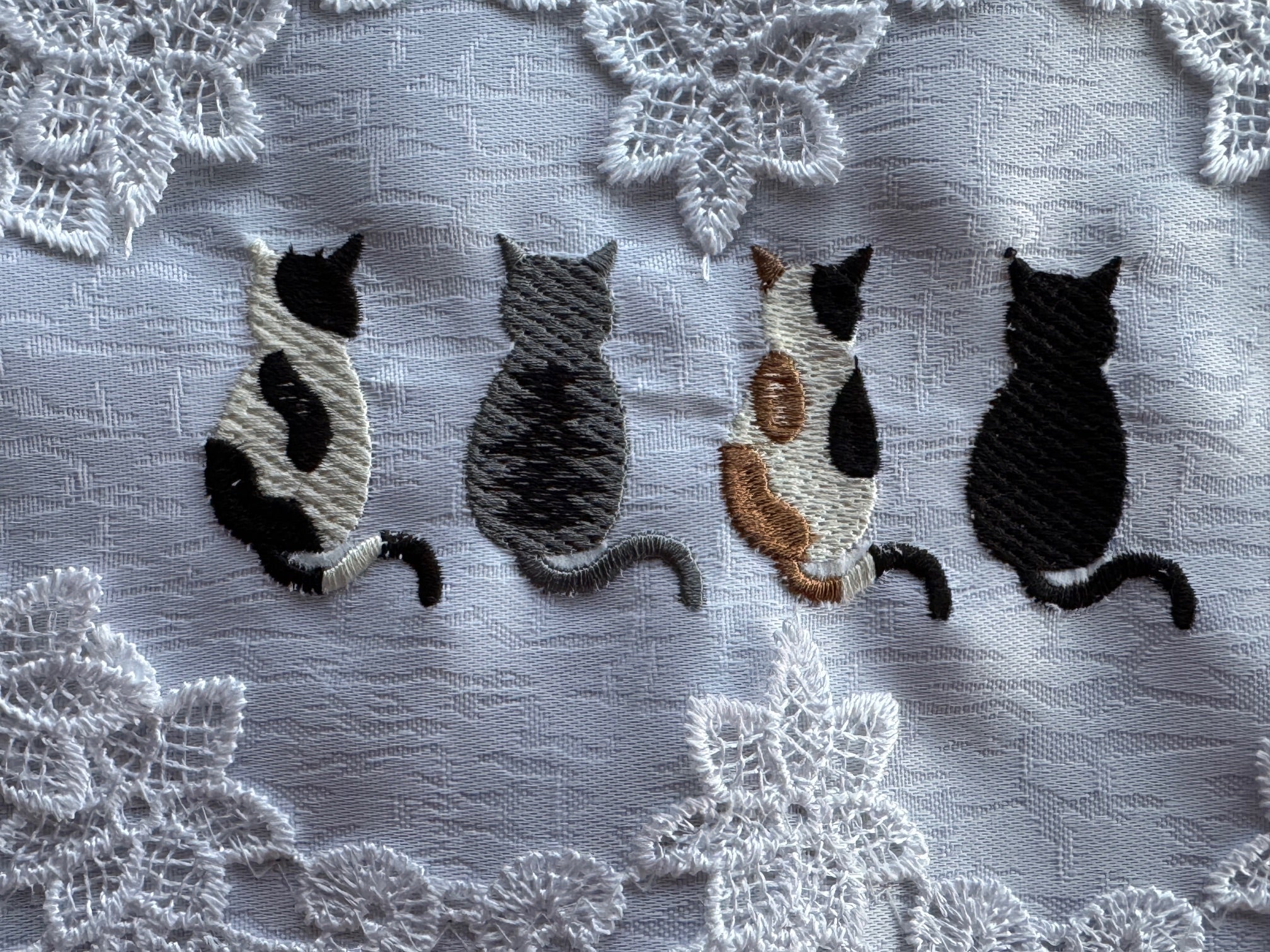 Cats Machine Embroidered Doily Home Tabletop Runner Home Decor