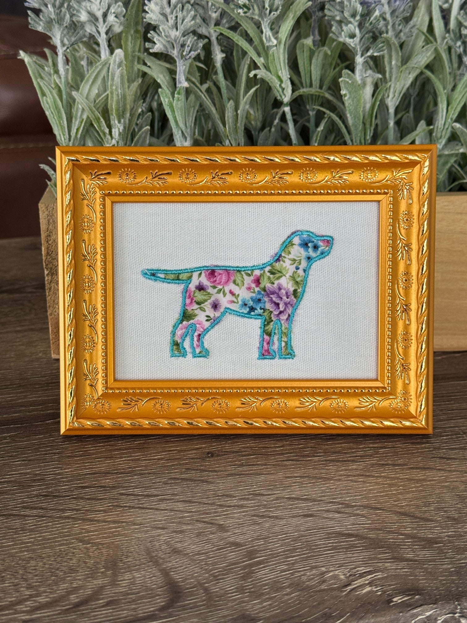 Labrador Retriever — Machine Embroidered Art | Frame or Hand Towel