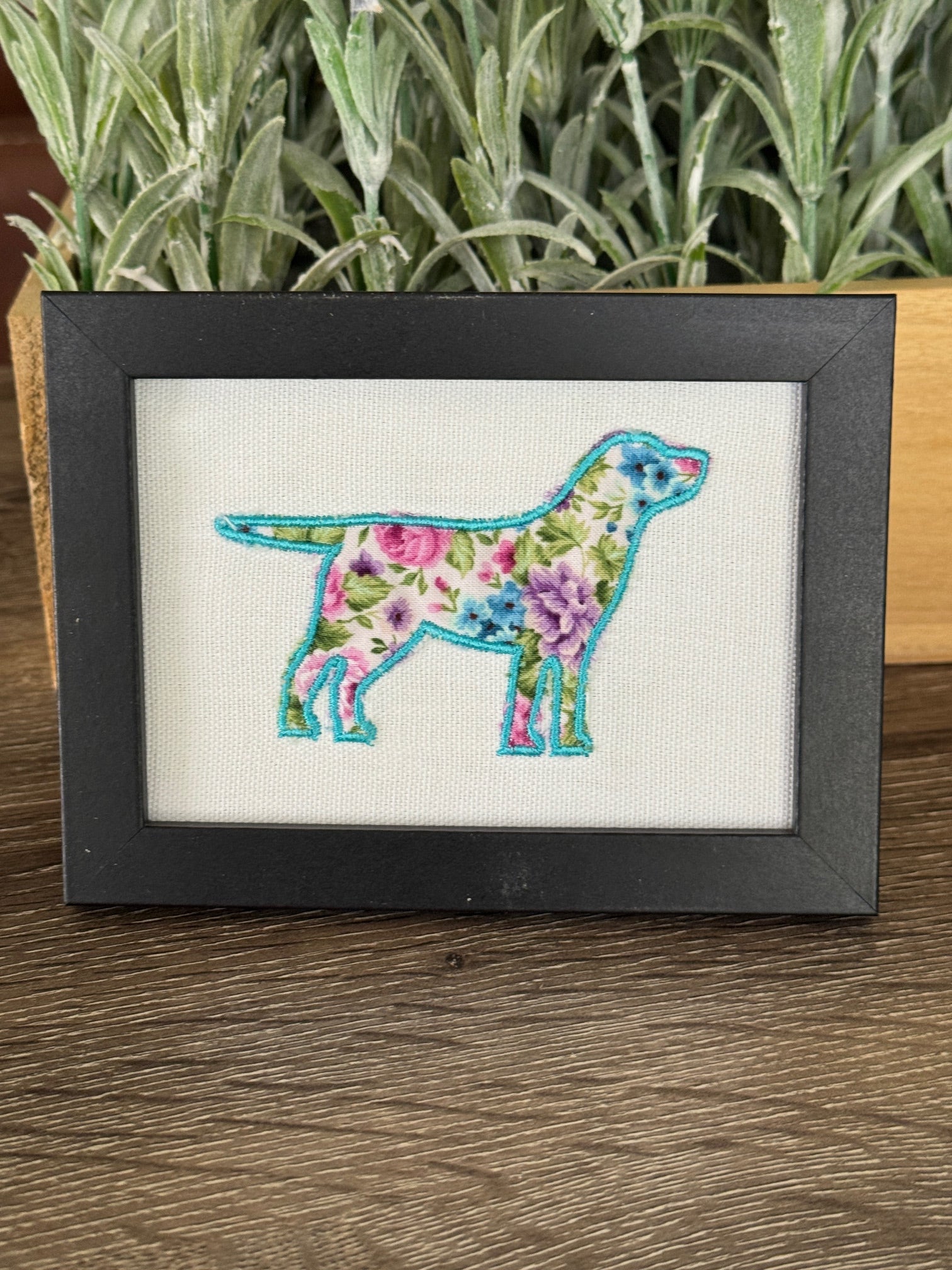 Labrador Retriever — Machine Embroidered Art | Frame or Hand Towel