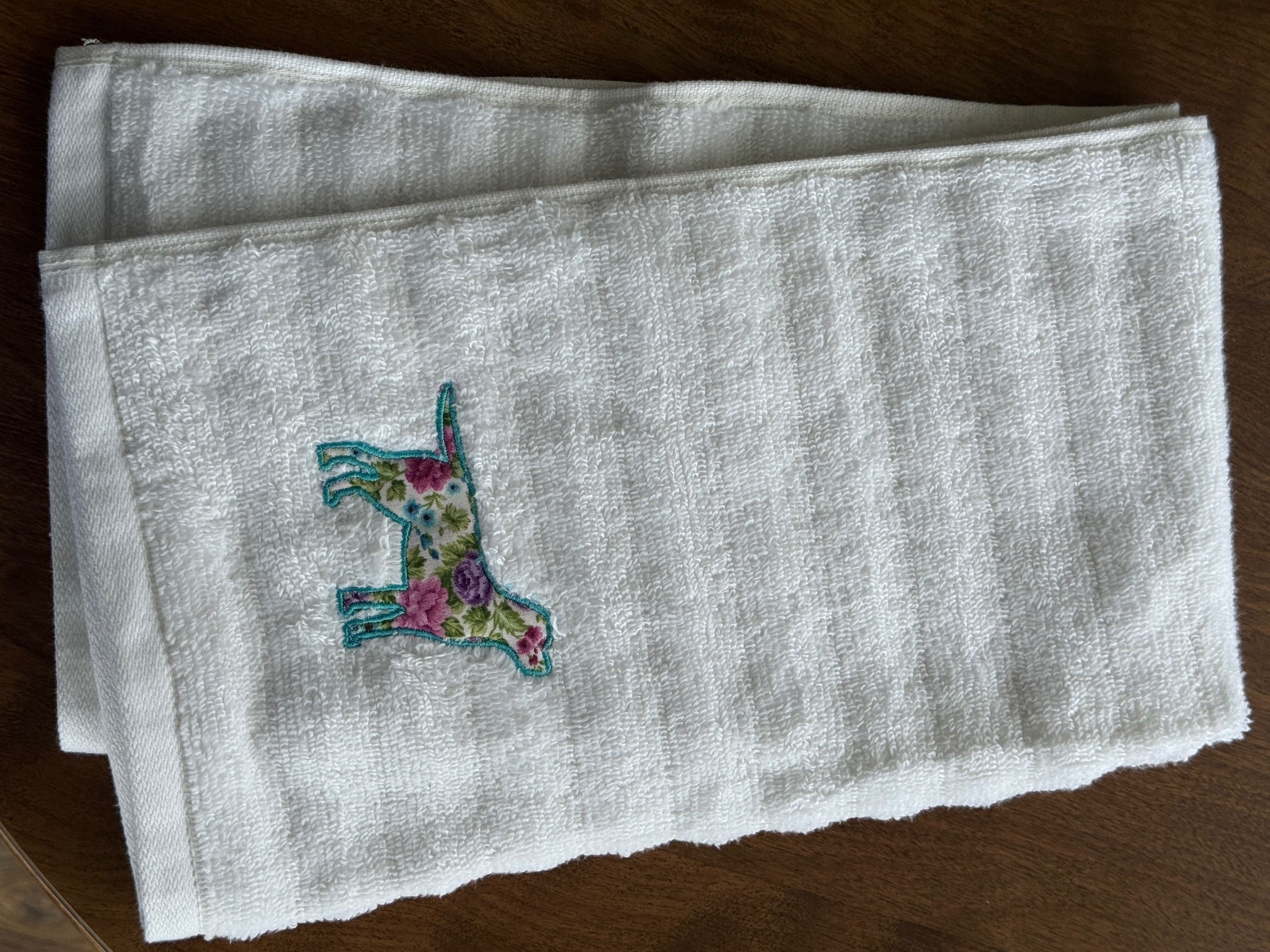 Labrador Retriever — Machine Embroidered Art | Frame or Hand Towel