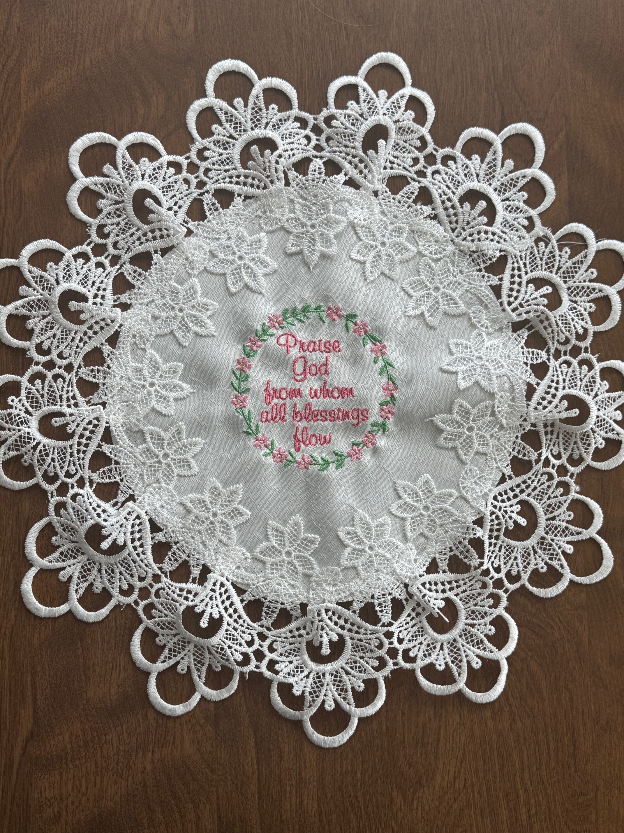 "Praise God From Whom All Blessings Flow" Machine Embroidered Doily | Christian Hymn Decor