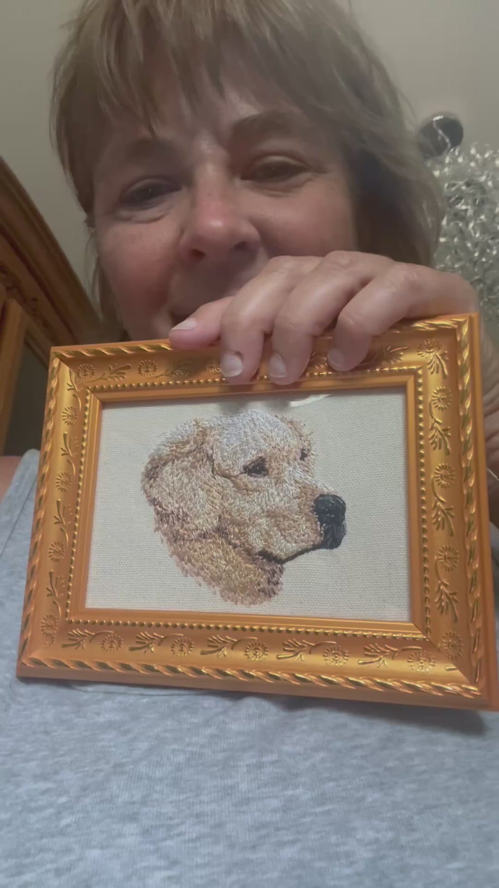 Golden Retriever Profile — Machine Embroidered Framed Art | Tabletop Decor
